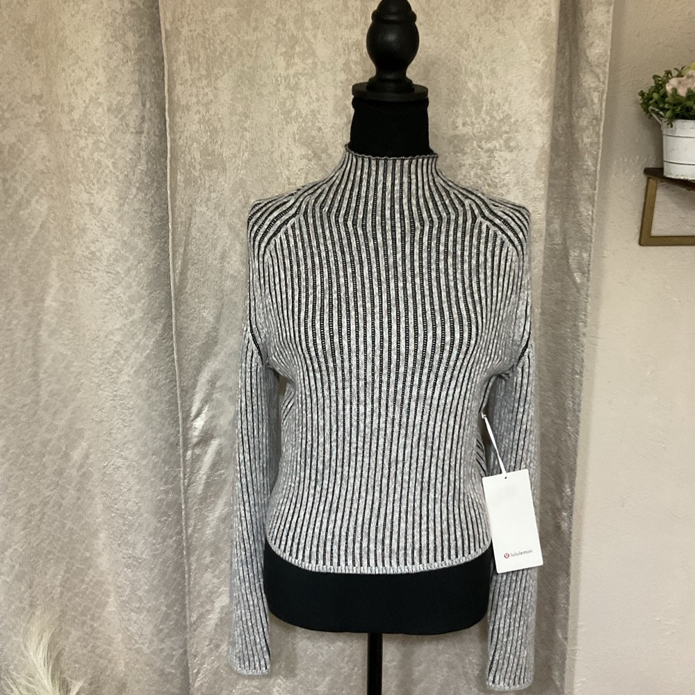 Lululemon Sweater Womens 0 Cotton Cashmere Blend Mock Neck Sweater gray Relaxed - Picture 3 of 15